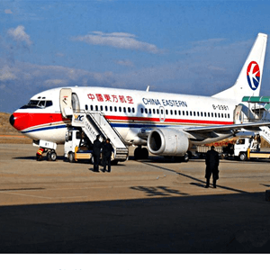 昆明机场货运航空快运业稳步发展的原因是什么？